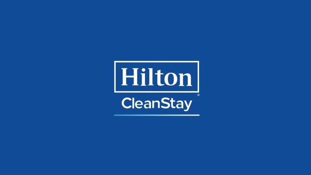 Hilton Garden Inn Toronto/Vaughan Exterior photo